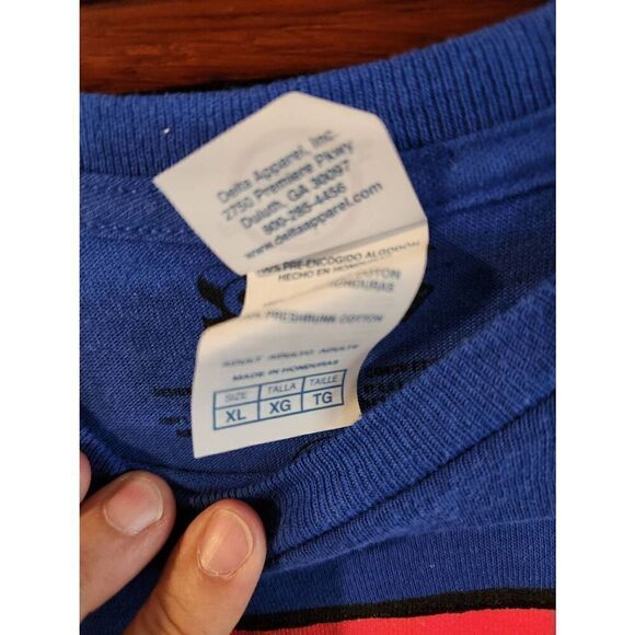 The officially licensed Superman Caped mens T-Shirt is a red, blue and yellow 10 - Picture 4 of 8